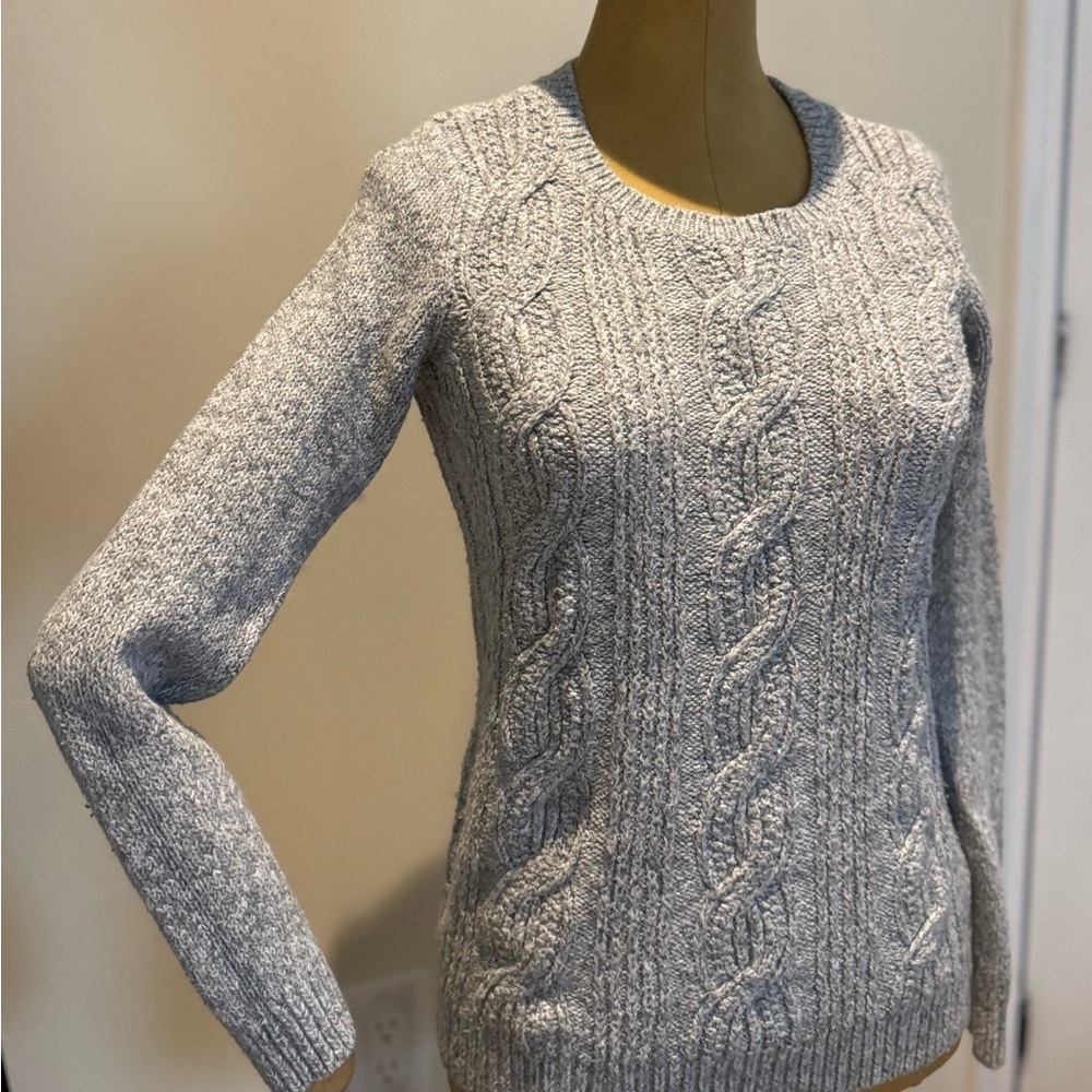 TOMMY HILFIGER Heather Gray Cable Knit Women's Sweater (XS) - Picture 2 of 9